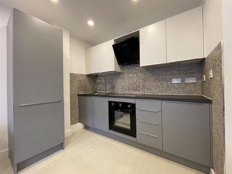 Richmond Parc, Richmond Road, Cardiff CF24 - More