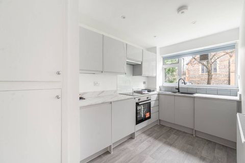 Linden Lea Hatch End Pinner HA5 Studio For Sale 275 000 Zoopla
