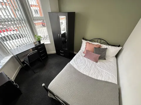 Empress Road L7 - View 5
