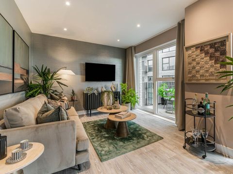 Capital Interchange Way, Brentford TW8, New home
