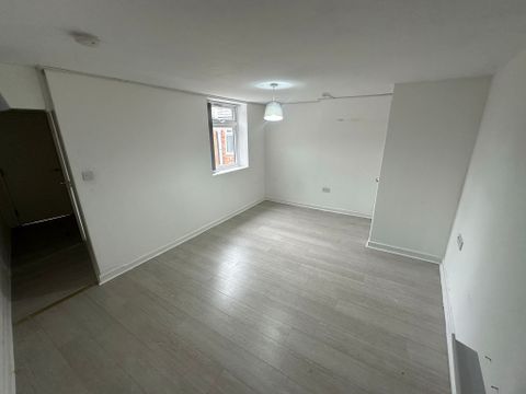 Church Avenue, Leicester LE3, Studio to rent