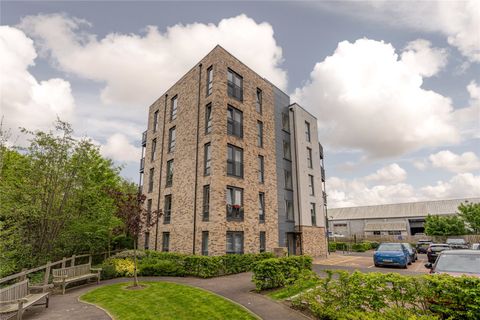 Wintermill Square, Edinburgh EH6