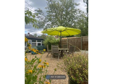 Sunny Gardens Road, Hendon NW4