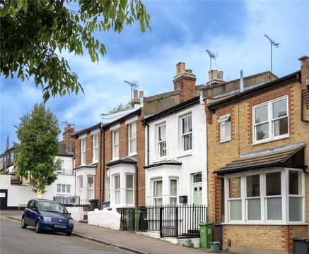 St. James Lane, London N10, 3 bed detached house for sale, £950,000 ...