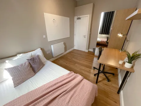 Apartment in Liverpool, Knowledge Quarter, Toxteth - View 5