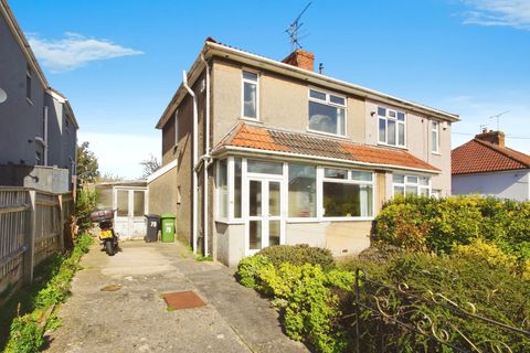 Middle Road, Kingswood, Bristol BS15