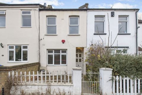 House in London Borough of Bexley, West Heath - View 2