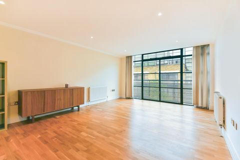 Ferry Lane, Brentford TW8