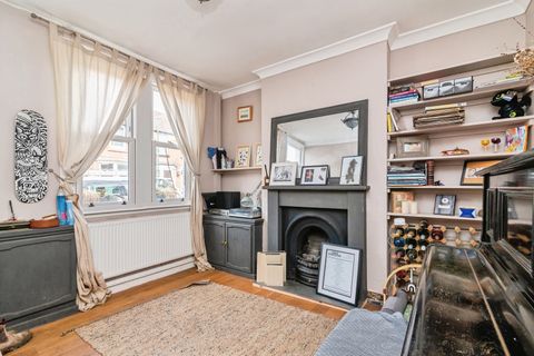 Haddon Street, Nottinghamshire NG5 - More