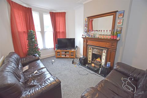 Apartment in Cardiff CF14, Gabalfa - View 2