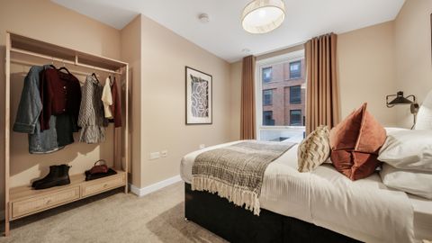 Glengall Road, London SE15, New home