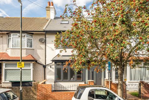 Gaston Road, Mitcham CR4