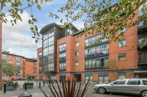 Waterfront Walk, Birmingham, West Midlands B1