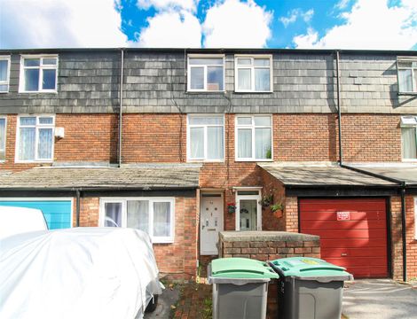 Erskine Crescent., London N17