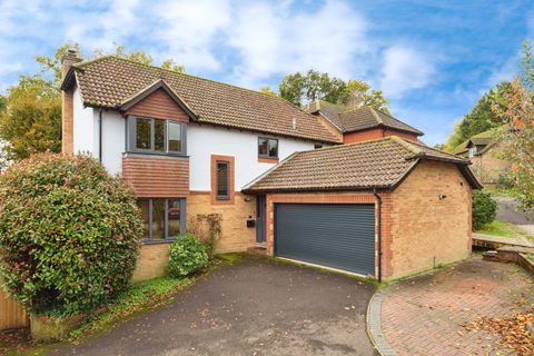 4 bed detached house for sale in Mill Rise, Robertsbridge, East Sussex ...