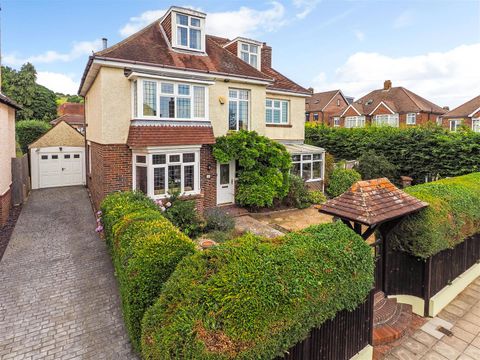 St. Johns Road, East Cosham PO6