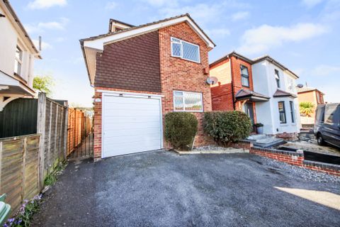 Middle Road, Sholing SO19