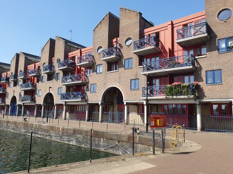 Maynards Quay, London E1W
