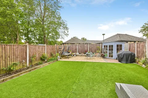 Bracken Close, Long Eaton, Nottinghamshire NG10 - View 5