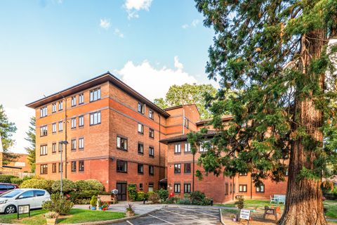 Windsor Court, Westbury Lodge Close, Pinner HA5