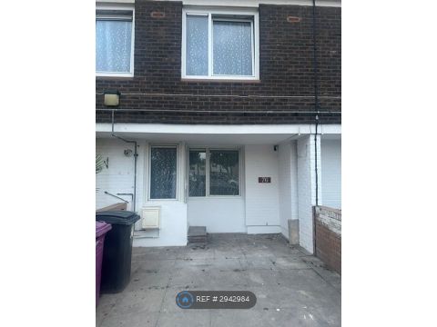 Pulteney Close, London E3