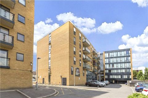 Durnsford Road, London SW19