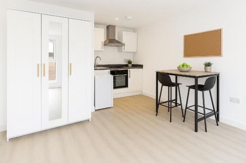 13 Fargate, Sheffield, South Yorkshire S1, Studio to rent