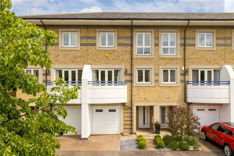 Longworth Avenue, Chesterton, Cambridge, Cambridgeshire CB4