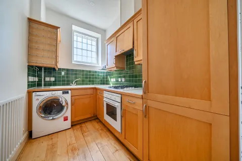 Apartment in Oxford, Littlemore - View 5