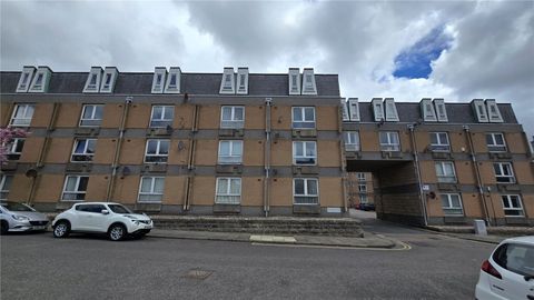 Salisbury Court, Aberdeen AB10
