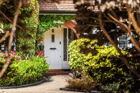 House in Epsom and Ewell, Stoneleigh - View 5