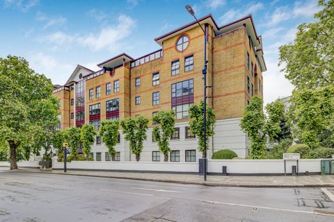 Gloucester Terrace, Bayswater, London W2