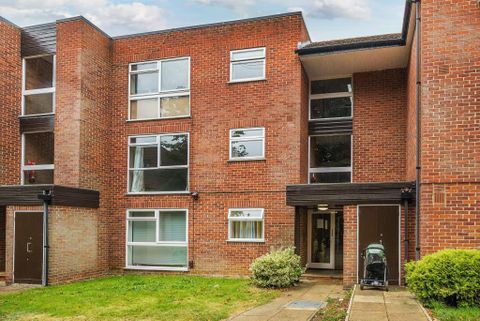 Manor Court, Headington OX3