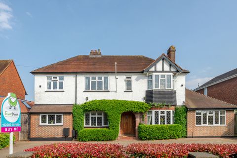 West Common Road, Hayes, Bromley, Kent BR2