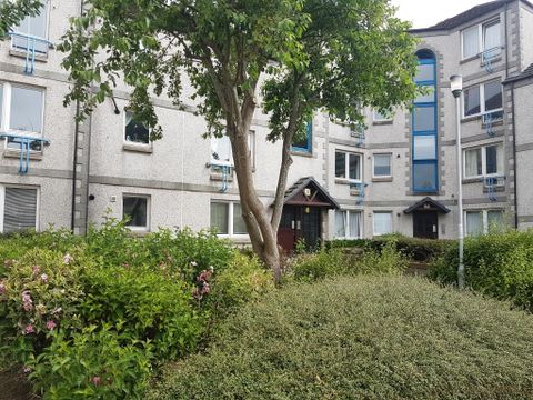 Apartment in Aberdeen, Ferryhill, Ferryhill and Ruthrieston - View 2