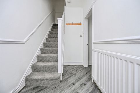 Heliers Road, Liverpool L13 - More