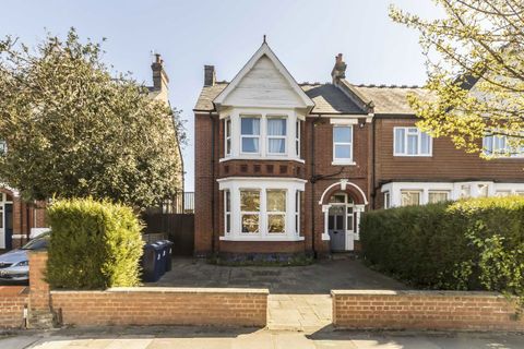 Twyford Avenue, Acton W3