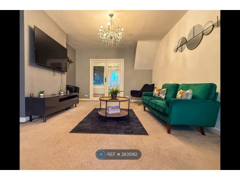House in Sandwell, Hamstead, West Midlands - View 2