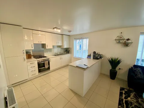 House in Upton, Pineham Village, Hunsbury Meadows - View 5