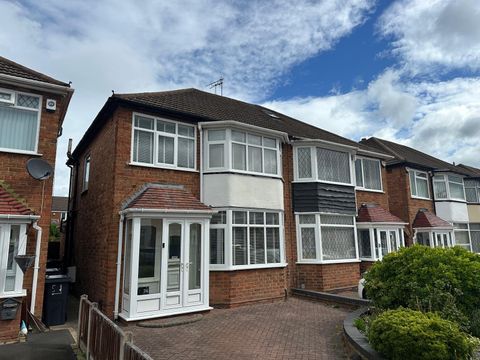 House in Birmingham, Sheldon - View 2