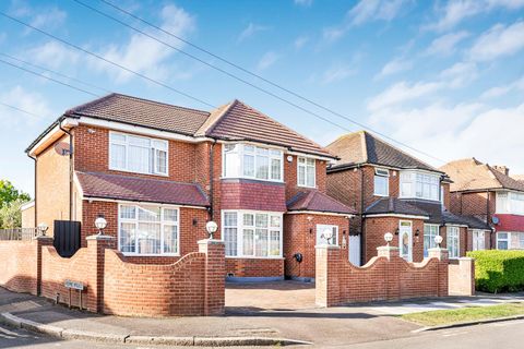 Bromefield, Stanmore HA7