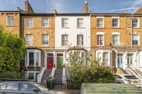 Colvestone Crescent, Hackney E8