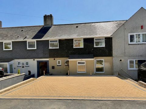 Mirador Place, Plymouth PL4