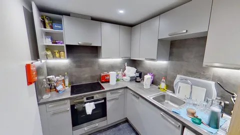 Apartment in Nottingham, The Park - View 5