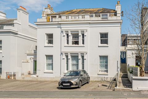 Windsor Villas, Lockyer Street PL1