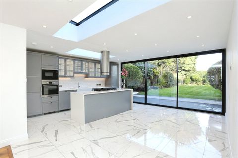 Tennison Road, London SE25