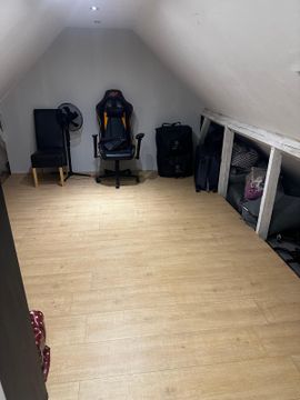 Bruton Road, Morden SM4, Room to rent