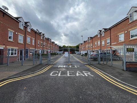 Blue Fox Close, West End, Leicester LE3