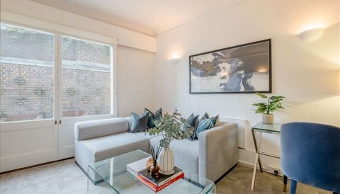 Park Road, London, Greater London NW8