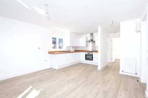 Apartment in Reading, Katesgrove - View 5